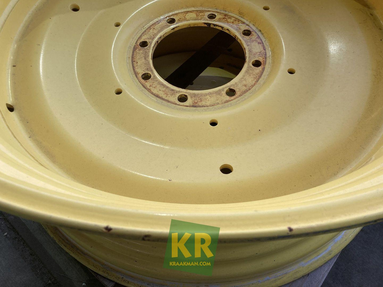 18 X 38 velg John Deere - Wheel and tire package for Agricultural machinery: picture 2 18 X 38 velg John Deere - Wheel and tire package for Agricultural machinery: picture 2