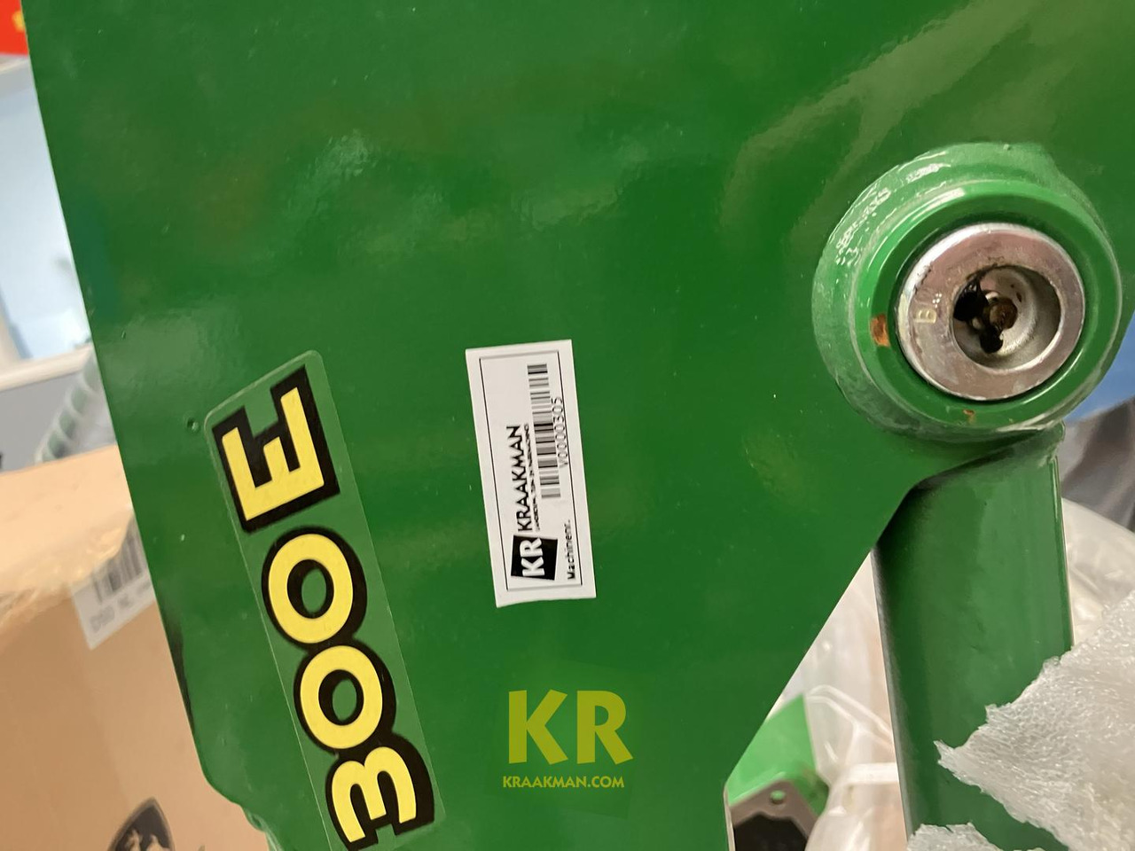 300E John Deere - Front loader for tractor: picture 1 300E John Deere - Front loader for tractor: picture 1