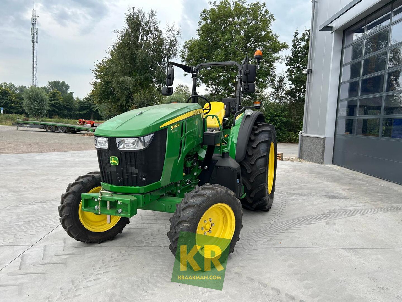 5090M John Deere - Farm tractor: picture 1 5090M John Deere - Farm tractor: picture 1