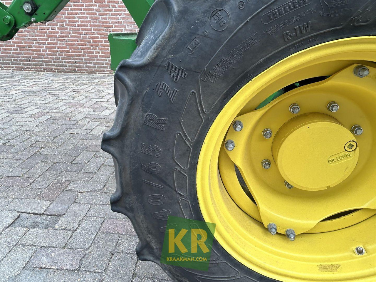 Farm tractor 5090R John Deere: picture 6