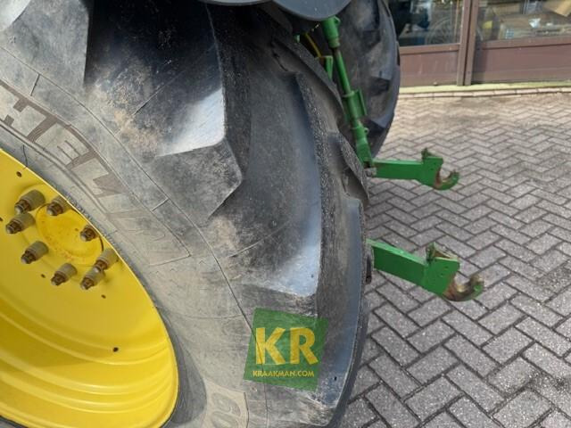 6125R John Deere - Farm tractor: picture 2 6125R John Deere - Farm tractor: picture 2