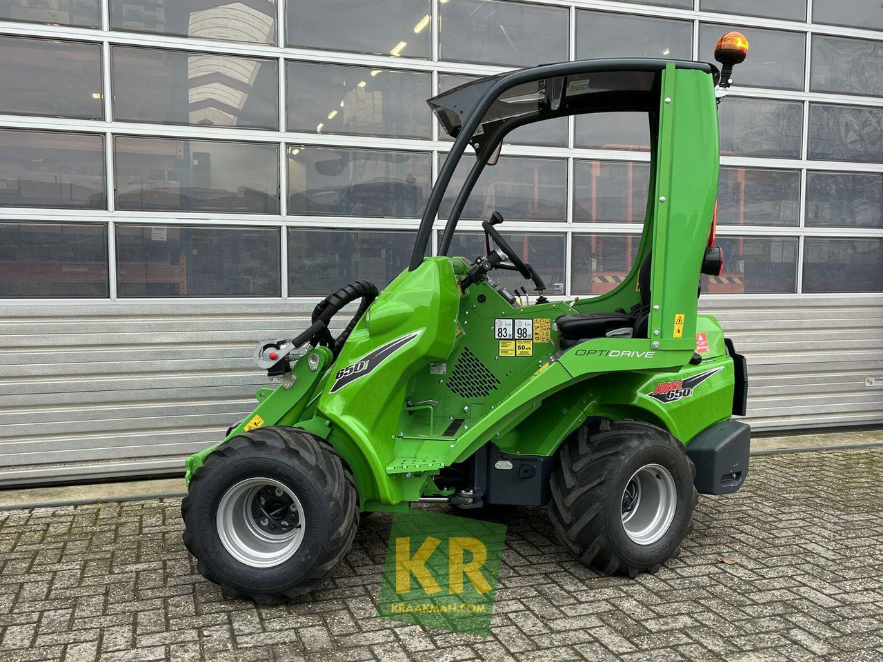 650 TDL Avant - Compact loader: picture 3 650 TDL Avant - Compact loader: picture 3
