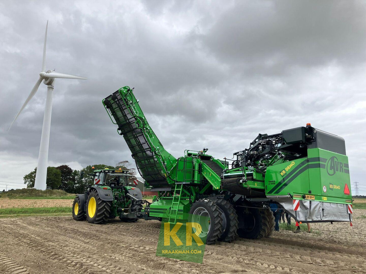 AVR Spirit 9200 aardappelrooier - Potato harvester: picture 1 AVR Spirit 9200 aardappelrooier - Potato harvester: picture 1