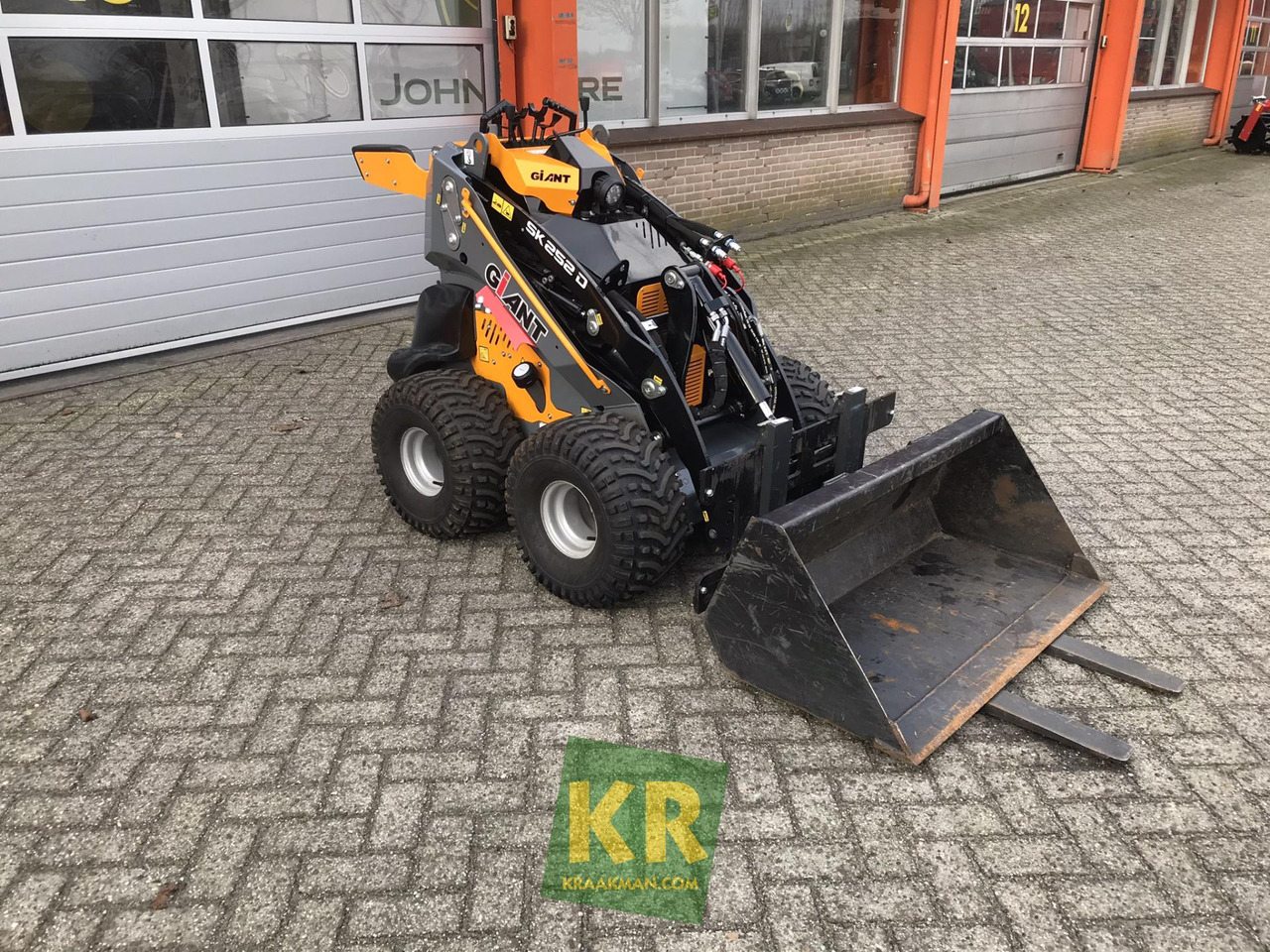 Giant SK252D - Compact loader: picture 2 Giant SK252D - Compact loader: picture 2