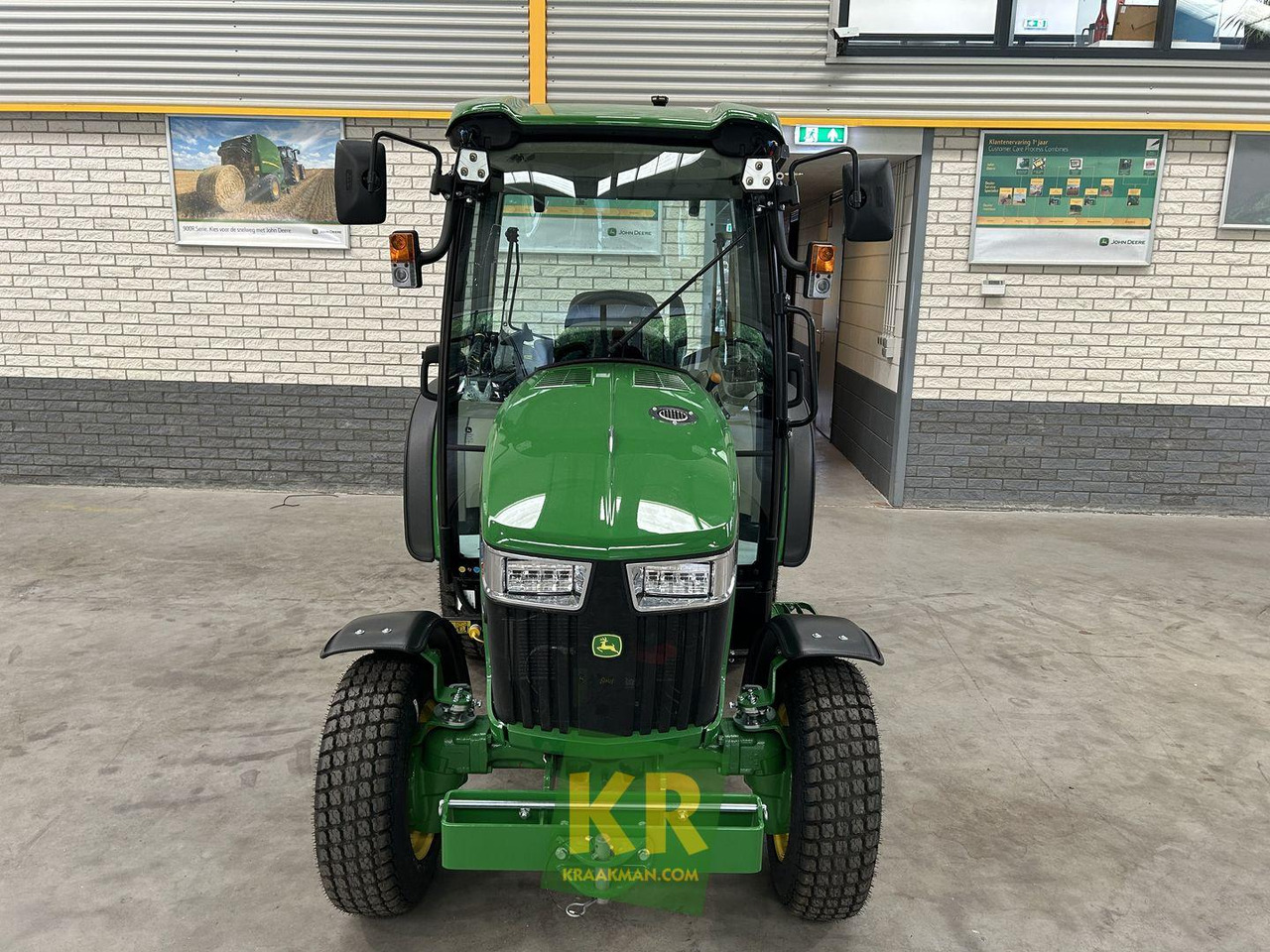 John Deere 3046R - Mini tractor: picture 3 John Deere 3046R - Mini tractor: picture 3