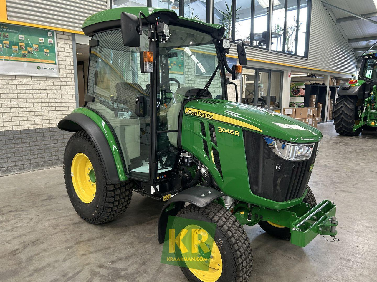 John Deere 3046R - Mini tractor: picture 1 John Deere 3046R - Mini tractor: picture 1