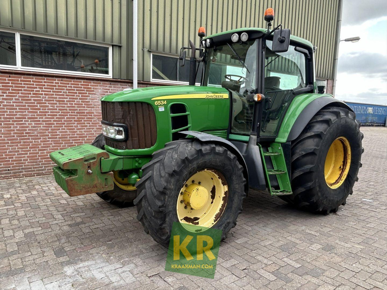 Farm tractor John Deere 6534: picture 16