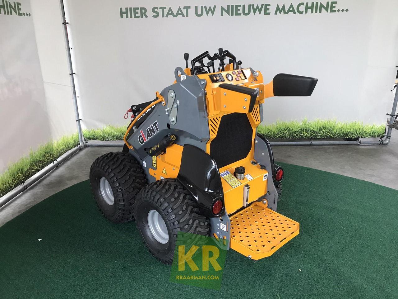 SK252D Giant - Skid steer loader: picture 4 SK252D Giant - Skid steer loader: picture 4