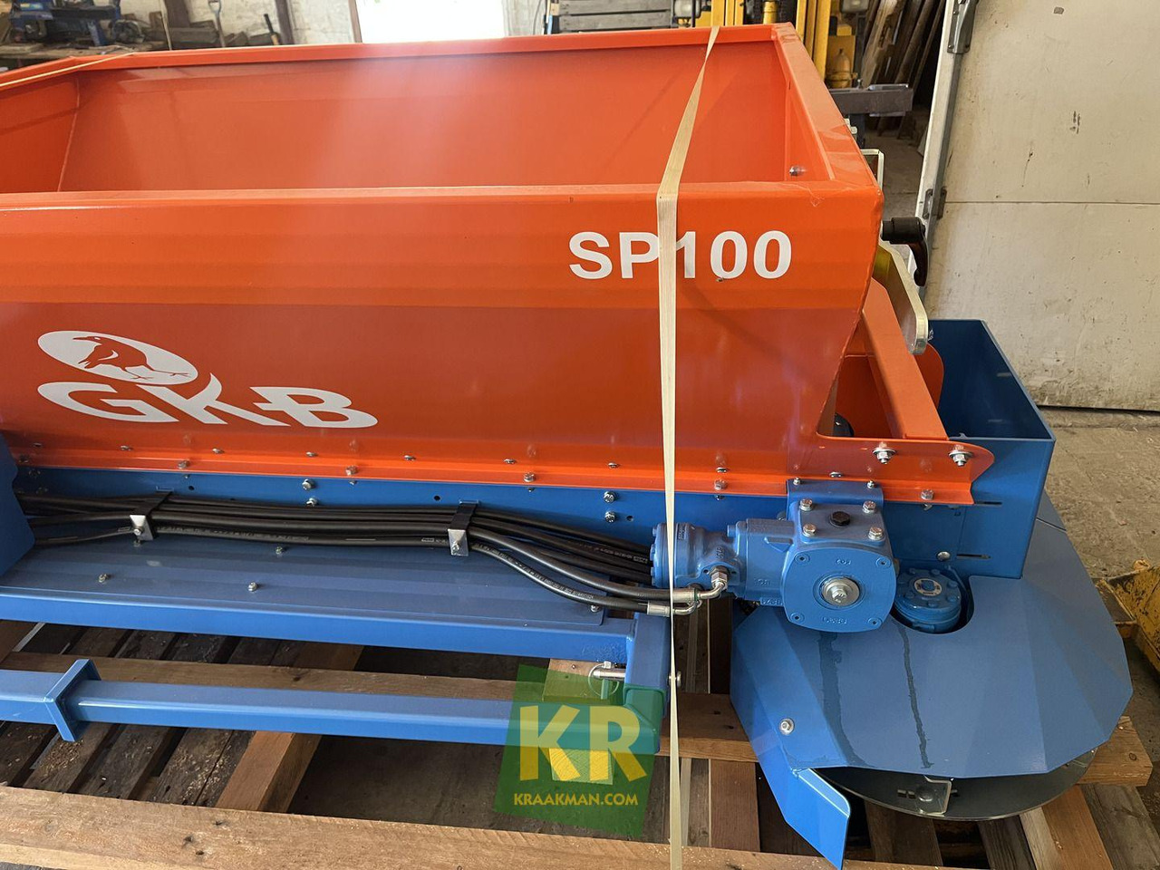 Sandspreader GKB - Sand/ Salt spreader: picture 1 Sandspreader GKB - Sand/ Salt spreader: picture 1