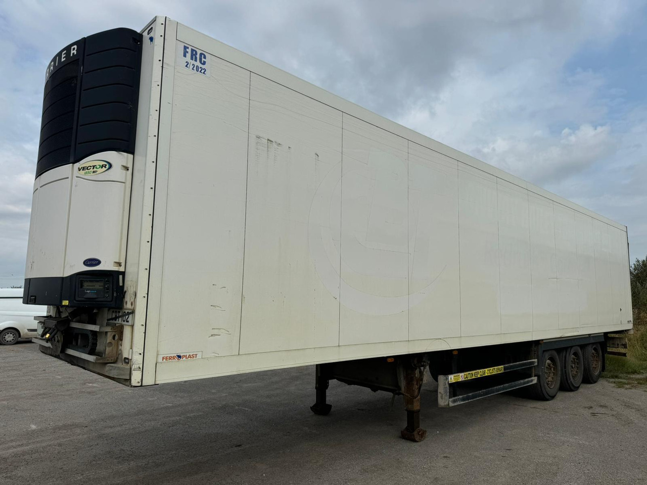 Schmitz Cargobull 2009 Vector 1850 MT - Refrigerator semi-trailer: picture 4 Schmitz Cargobull 2009 Vector 1850 MT - Refrigerator semi-trailer: picture 4
