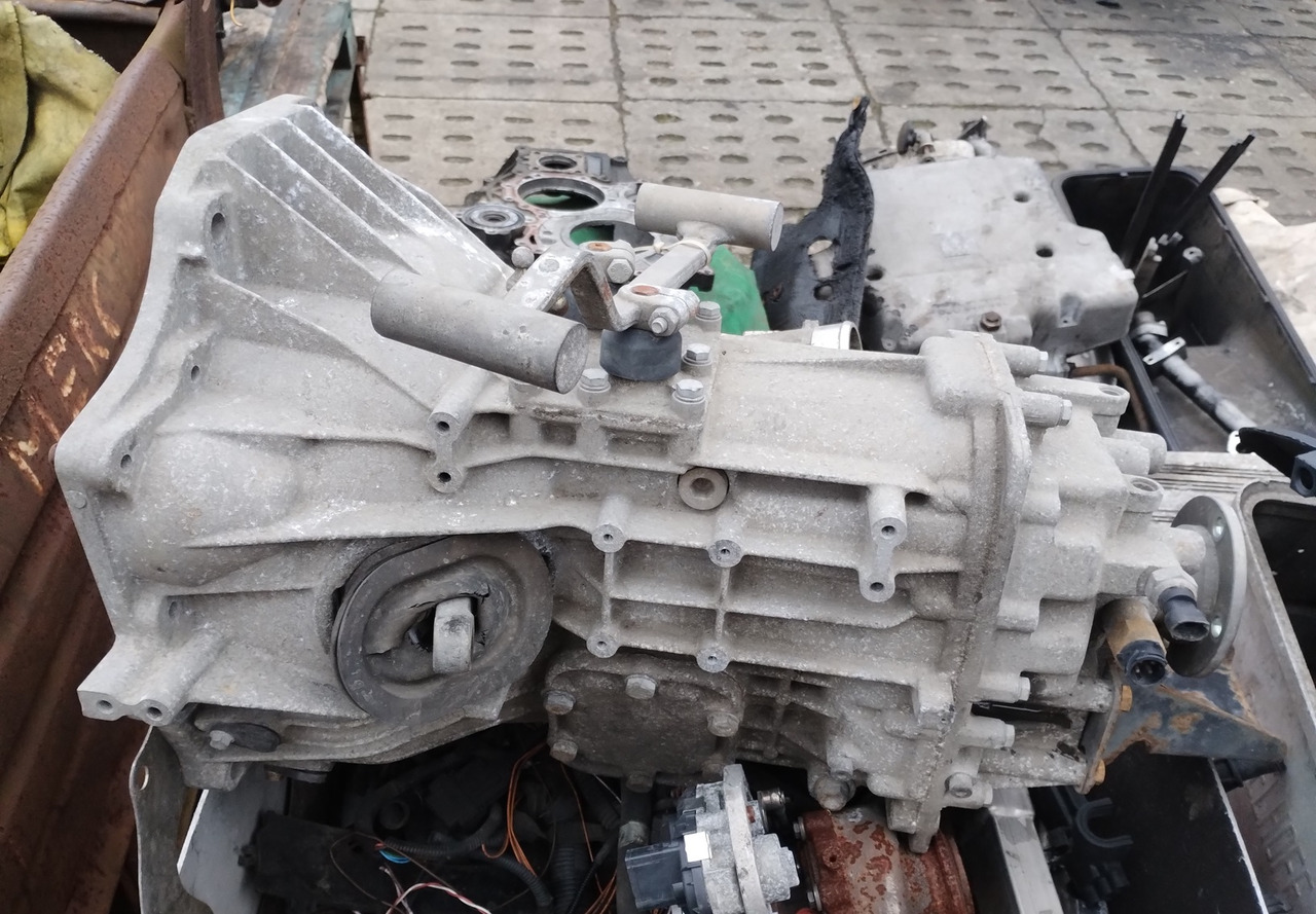 SKRZYNIA BIEGÓW IVECO DAILY 06-11 5S-300 8872447 - Gearbox for Commercial vehicle: picture 1 SKRZYNIA BIEGÓW IVECO DAILY 06-11 5S-300 8872447 - Gearbox for Commercial vehicle: picture 1