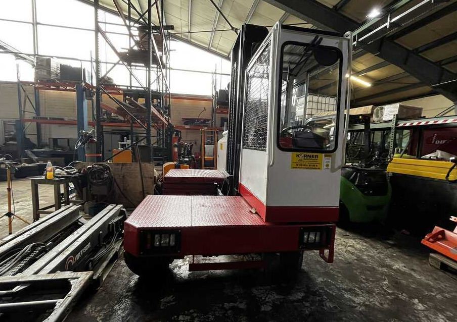 Fantuzzi SF30 - Side loader: picture 2 Fantuzzi SF30 - Side loader: picture 2