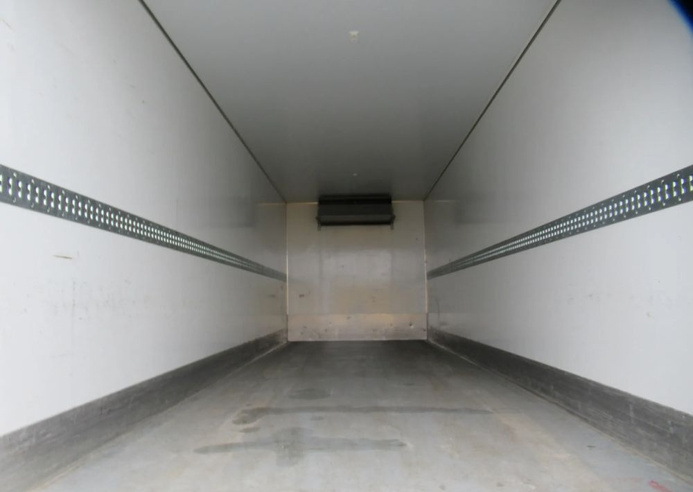 Mercedes-Benz Antos 1830 - Refrigerator truck: picture 5 Mercedes-Benz Antos 1830 - Refrigerator truck: picture 5