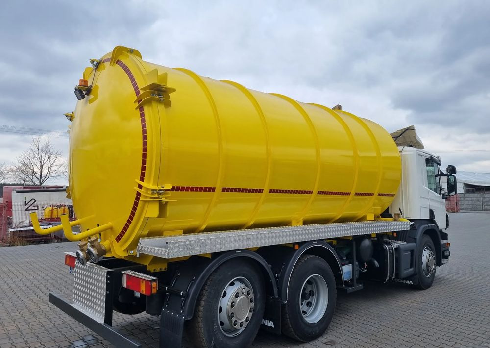 Scania P360 - Garbage truck: picture 4 Scania P360 - Garbage truck: picture 4