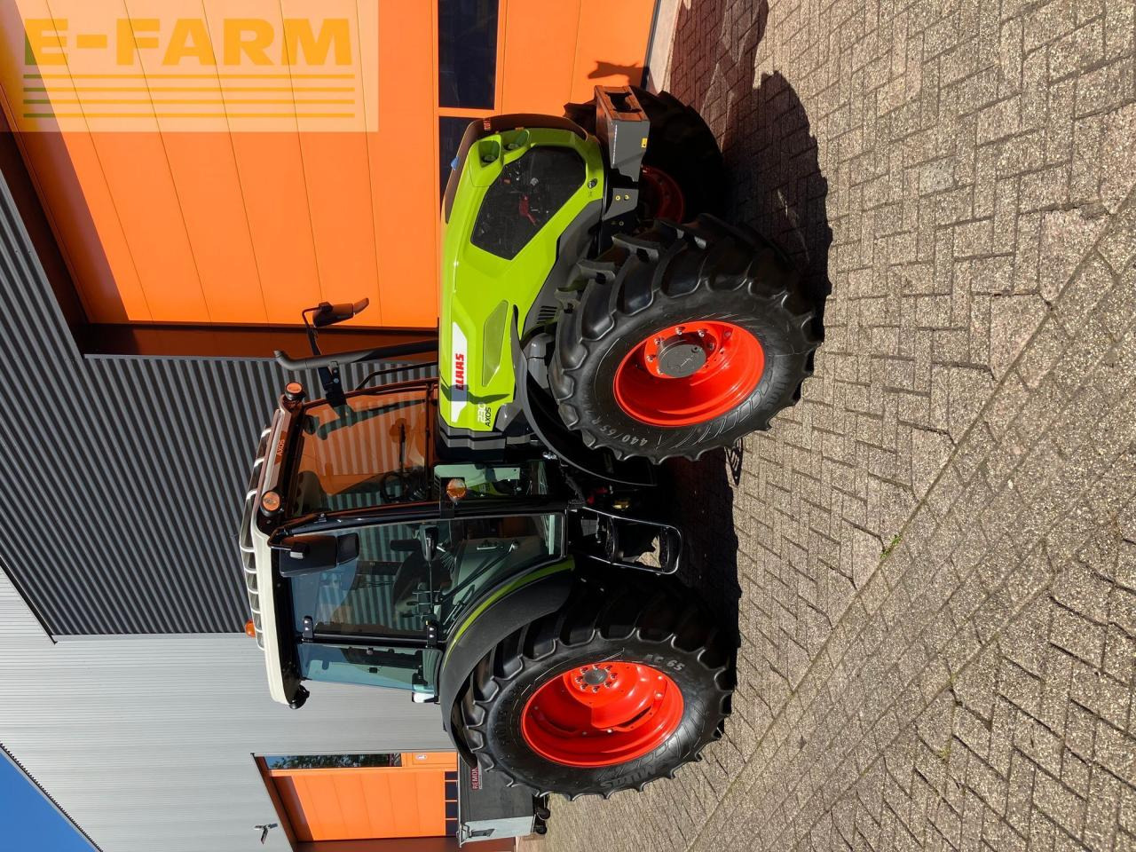 CLAAS AXOS 230 - Farm tractor: picture 3 CLAAS AXOS 230 - Farm tractor: picture 3
