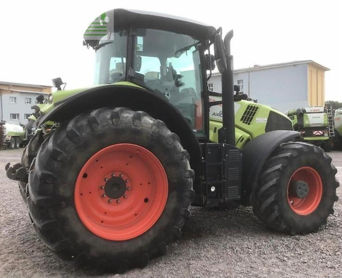 CLAAS axion 830 - Farm tractor: picture 3 CLAAS axion 830 - Farm tractor: picture 3