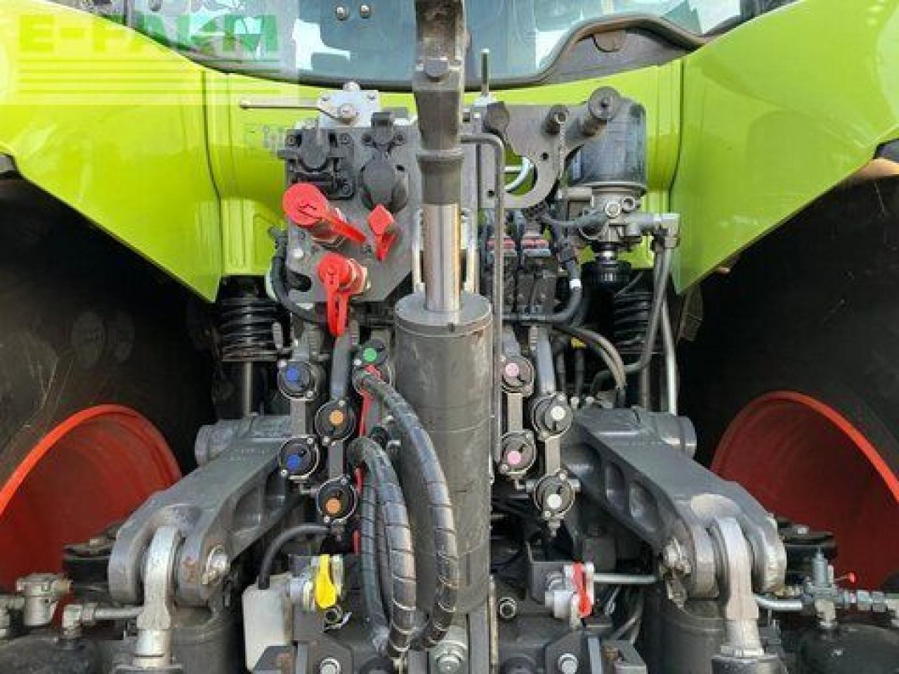 Farm tractor CLAAS axion 870 cmatic cebis CMATIC CEBIS: picture 18 Farm tractor CLAAS axion 870 cmatic cebis CMATIC CEBIS: picture 18