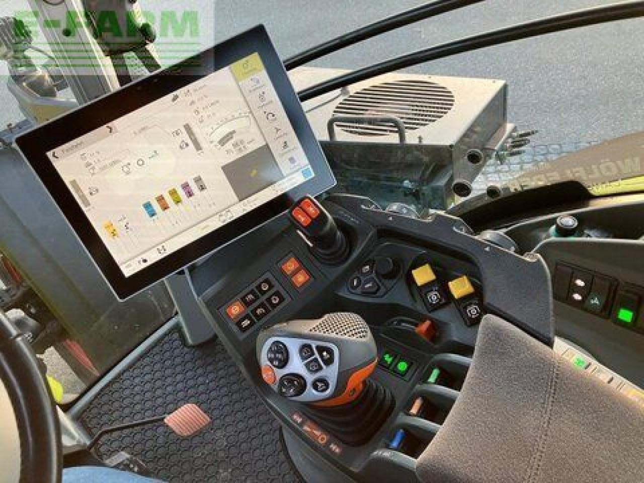 Farm tractor CLAAS axion 870 cmatic cebis CMATIC CEBIS: picture 21 Farm tractor CLAAS axion 870 cmatic cebis CMATIC CEBIS: picture 21