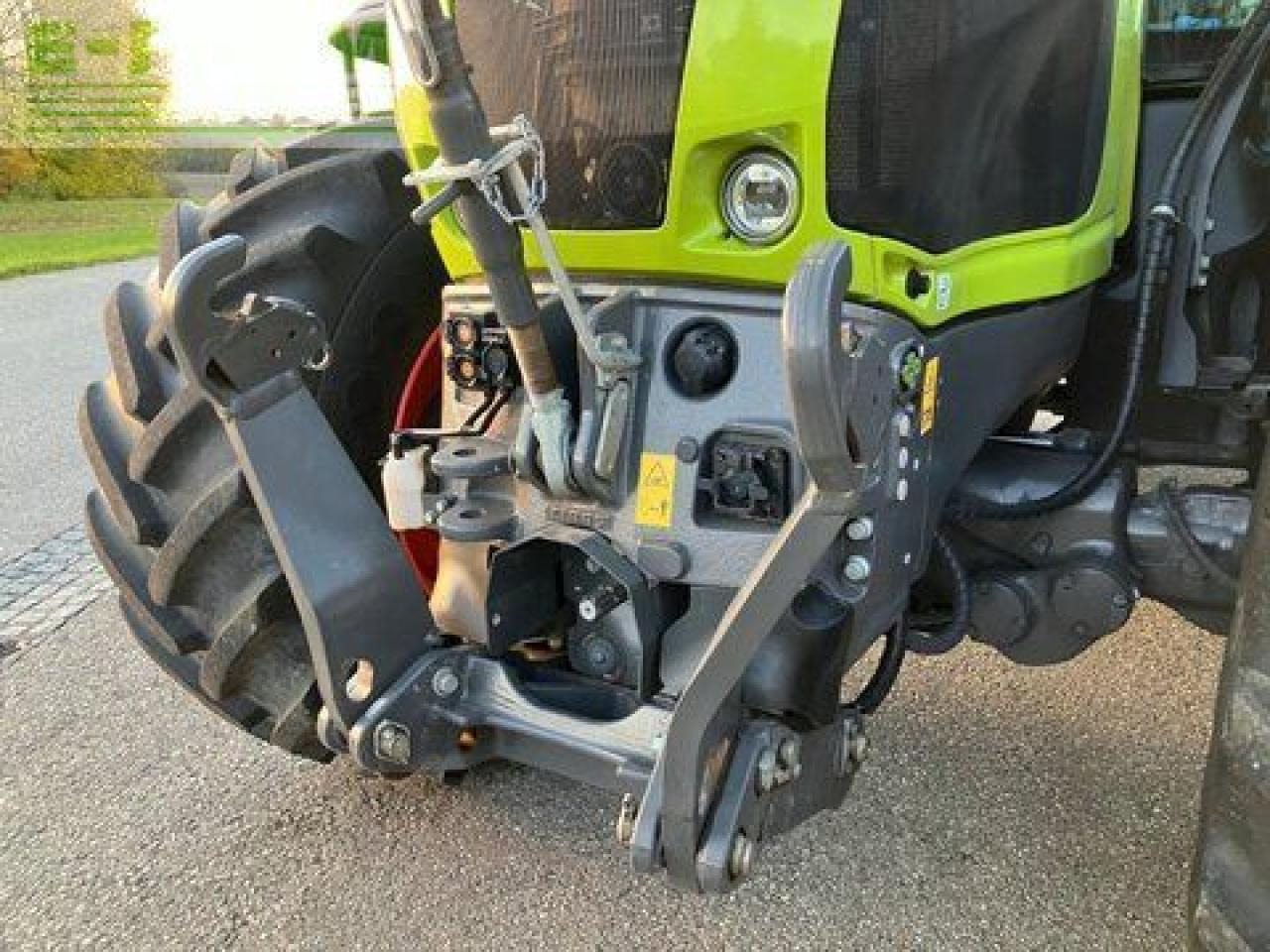 Farm tractor CLAAS axion 870 cmatic cebis CMATIC CEBIS: picture 10 Farm tractor CLAAS axion 870 cmatic cebis CMATIC CEBIS: picture 10