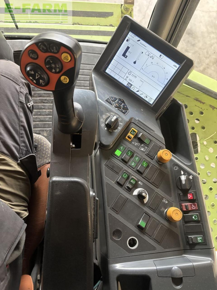 Combine harvester CLAAS lexion 560: picture 8