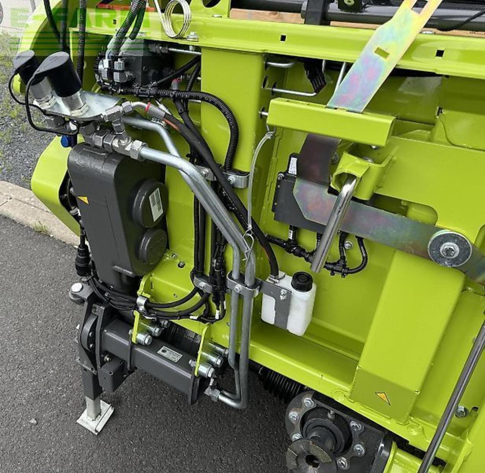 Forage harvester attachment CLAAS pick up 300 profi contour: picture 6