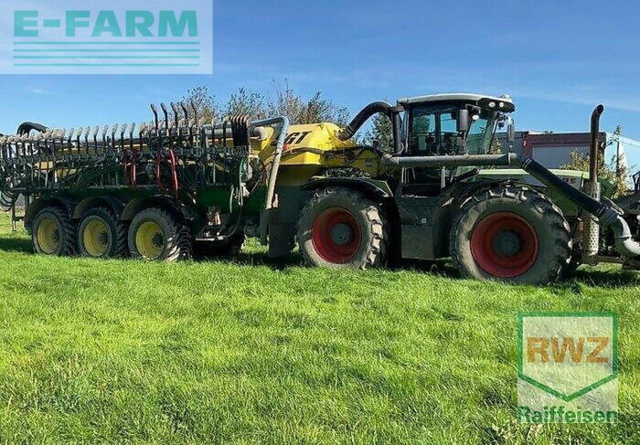 CLAAS xerion 3800 trac TRAC - Farm tractor: picture 3 CLAAS xerion 3800 trac TRAC - Farm tractor: picture 3