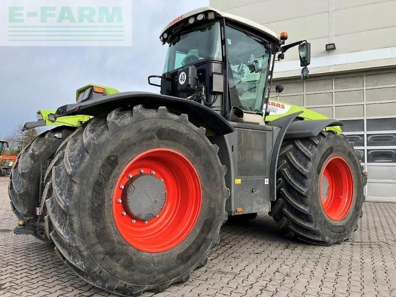 CLAAS xerion 5000 trac TRAC - Farm tractor: picture 4 CLAAS xerion 5000 trac TRAC - Farm tractor: picture 4