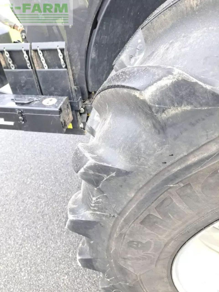 Farm tractor Case-IH magnum 400: picture 13