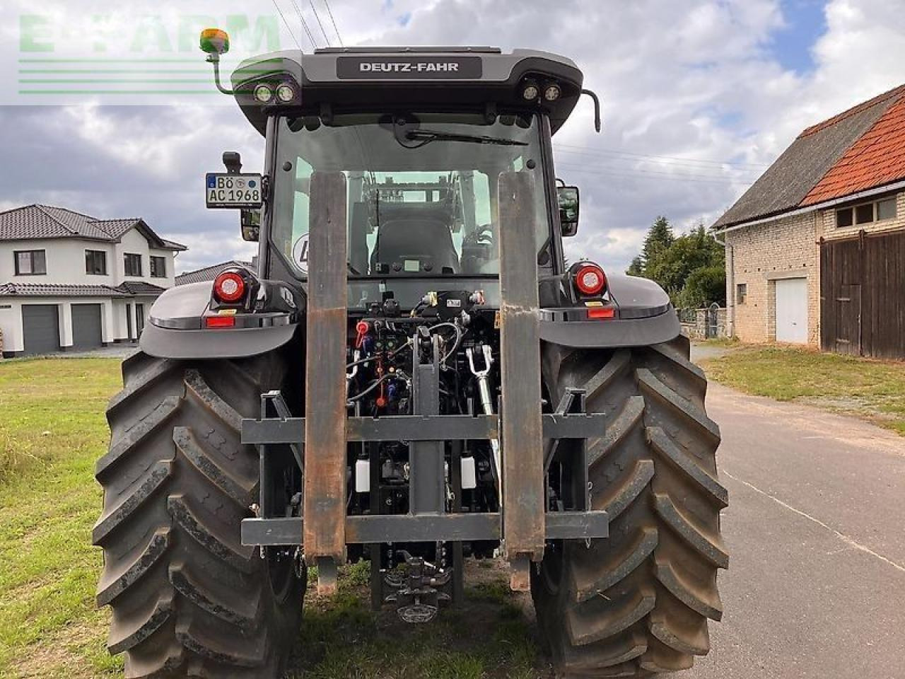 Deutz-Fahr 6135 C TTV TTV - Farm tractor: picture 2 Deutz-Fahr 6135 C TTV TTV - Farm tractor: picture 2