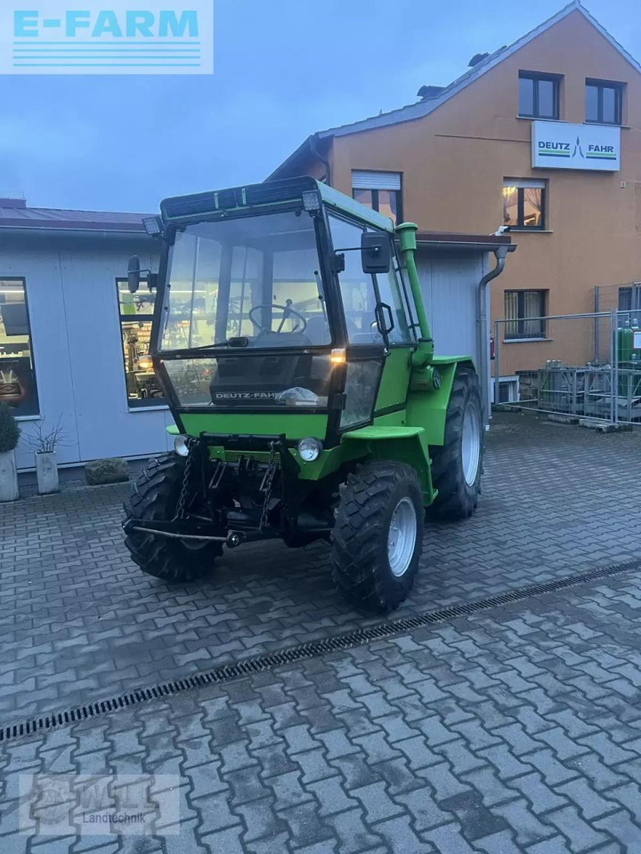 Deutz-Fahr intrac 2004 - Farm tractor: picture 1 Deutz-Fahr intrac 2004 - Farm tractor: picture 1