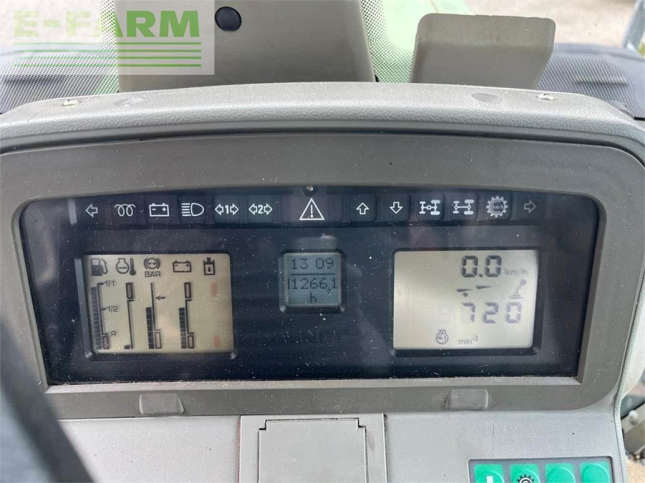 Farm tractor Fendt 411 vario: picture 6