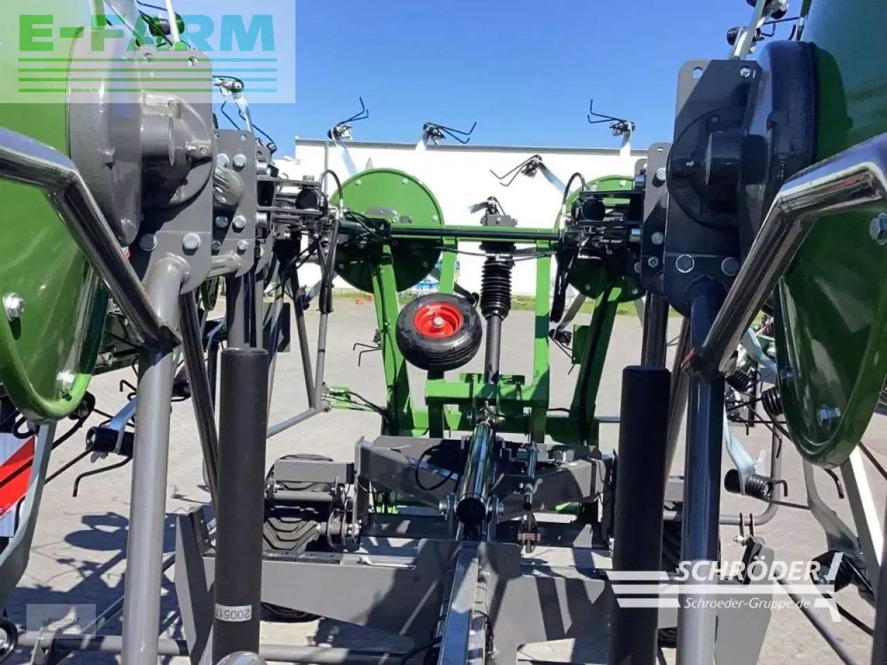 Fendt lotus 1250 t - Tedder/ Rake: picture 5 Fendt lotus 1250 t - Tedder/ Rake: picture 5