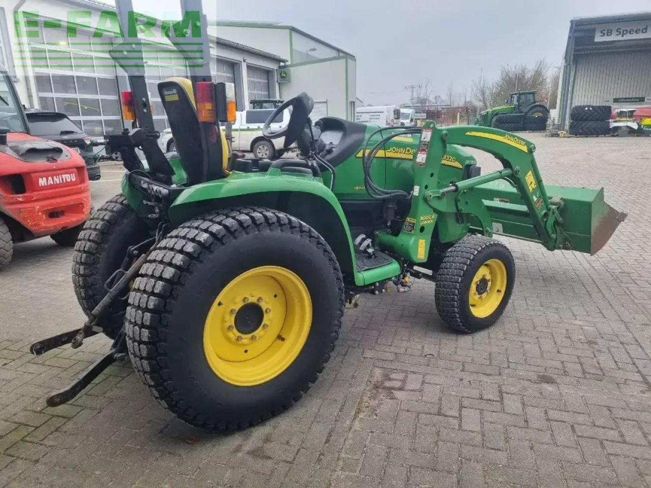 Farm tractor John Deere 3320 my11: picture 7