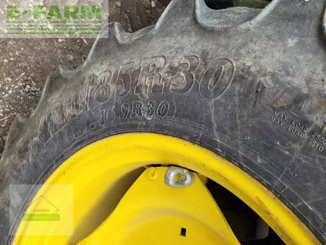 Farm tractor John Deere 5075 e: picture 9