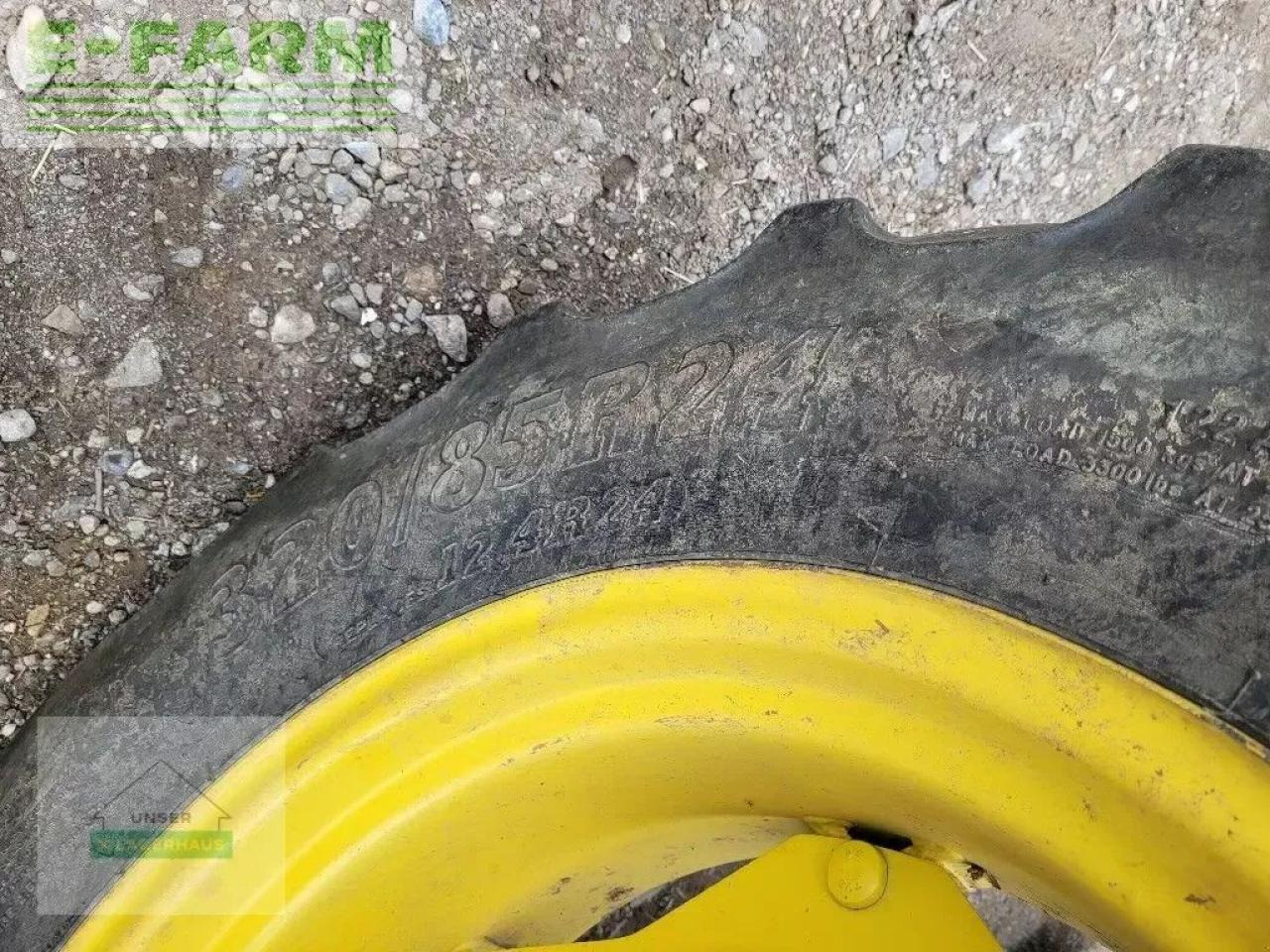 Farm tractor John Deere 5075 e: picture 8