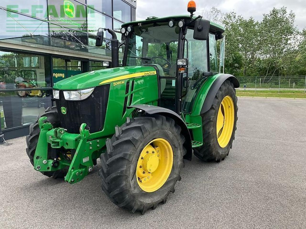 John Deere 5085m - Farm tractor: picture 1 John Deere 5085m - Farm tractor: picture 1