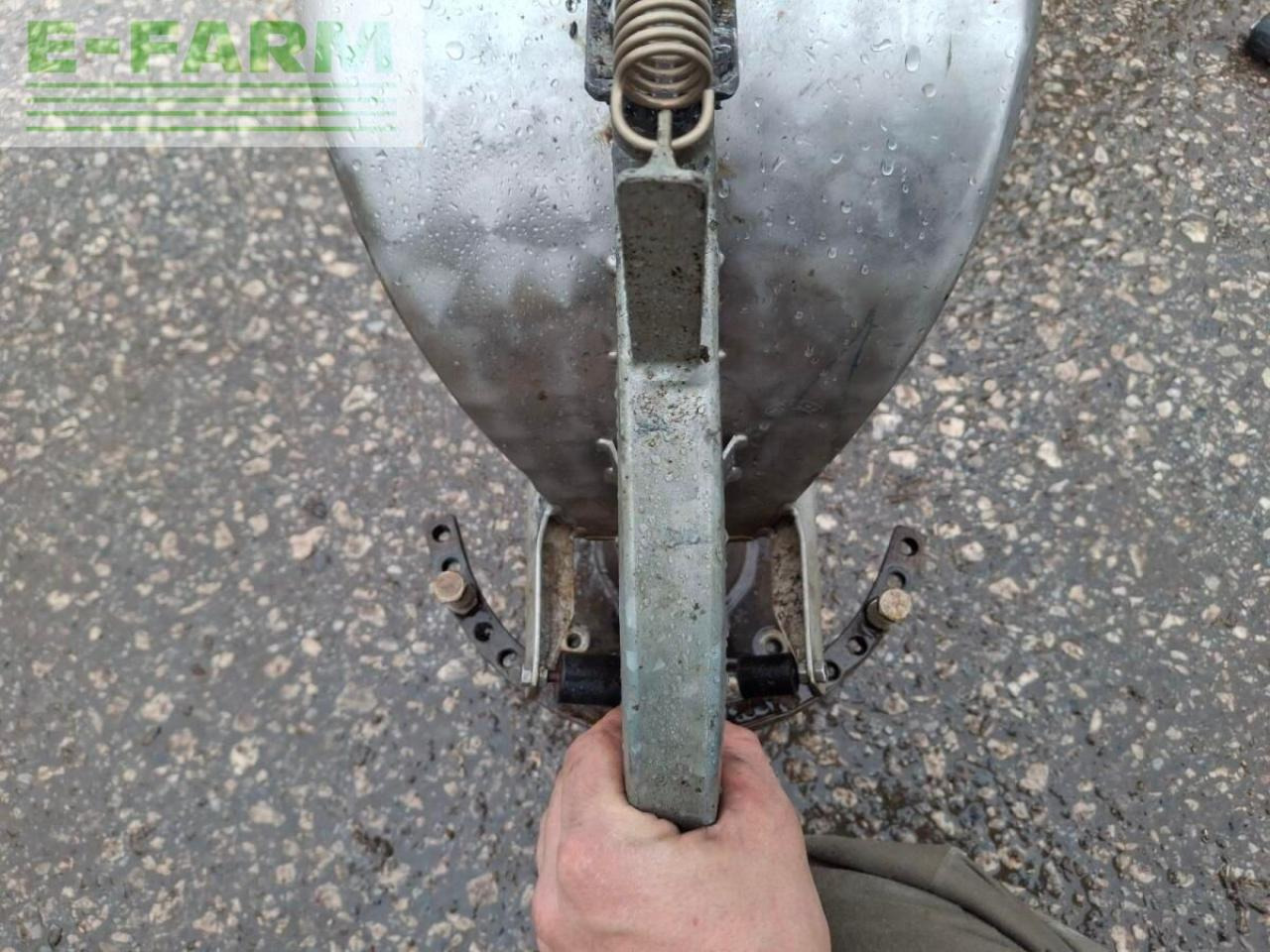 John Deere 6090m - Farm tractor: picture 3 John Deere 6090m - Farm tractor: picture 3