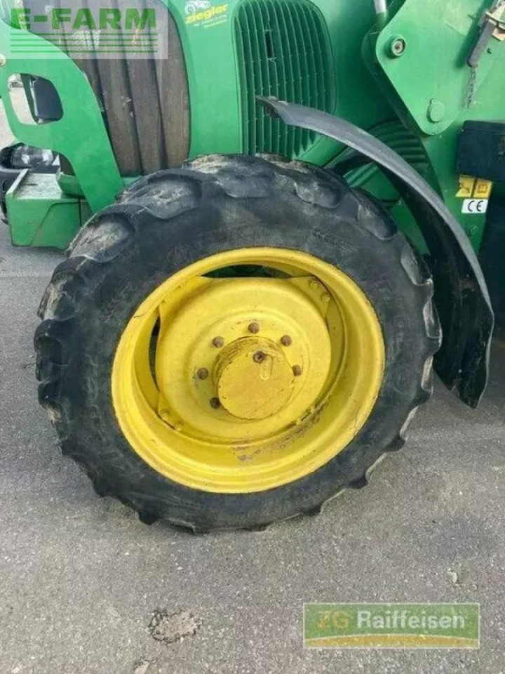 Farm tractor John Deere 6120 se: picture 7