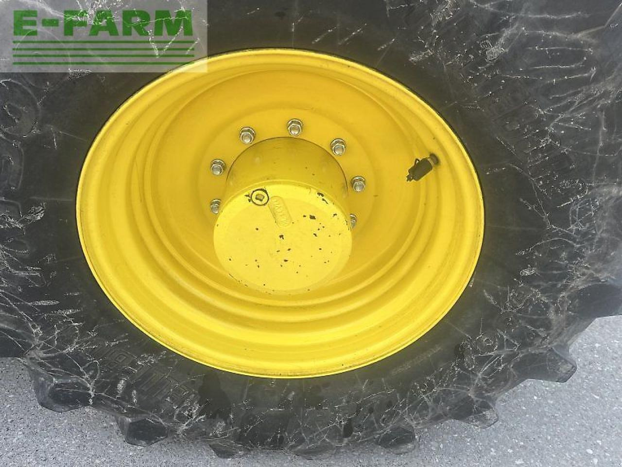 John Deere 6215r 6215 r - Farm tractor: picture 4 John Deere 6215r 6215 r - Farm tractor: picture 4