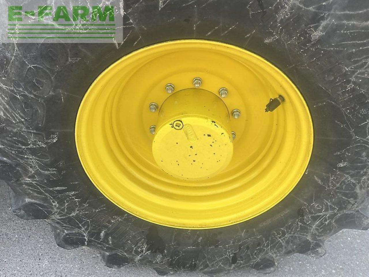John Deere 6215r 6215 r - Farm tractor: picture 5 John Deere 6215r 6215 r - Farm tractor: picture 5