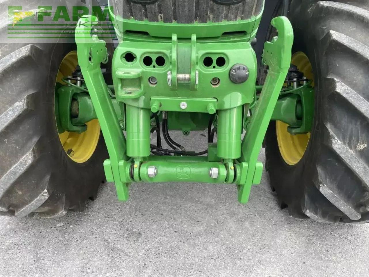 Farm tractor John Deere 6250r: picture 18