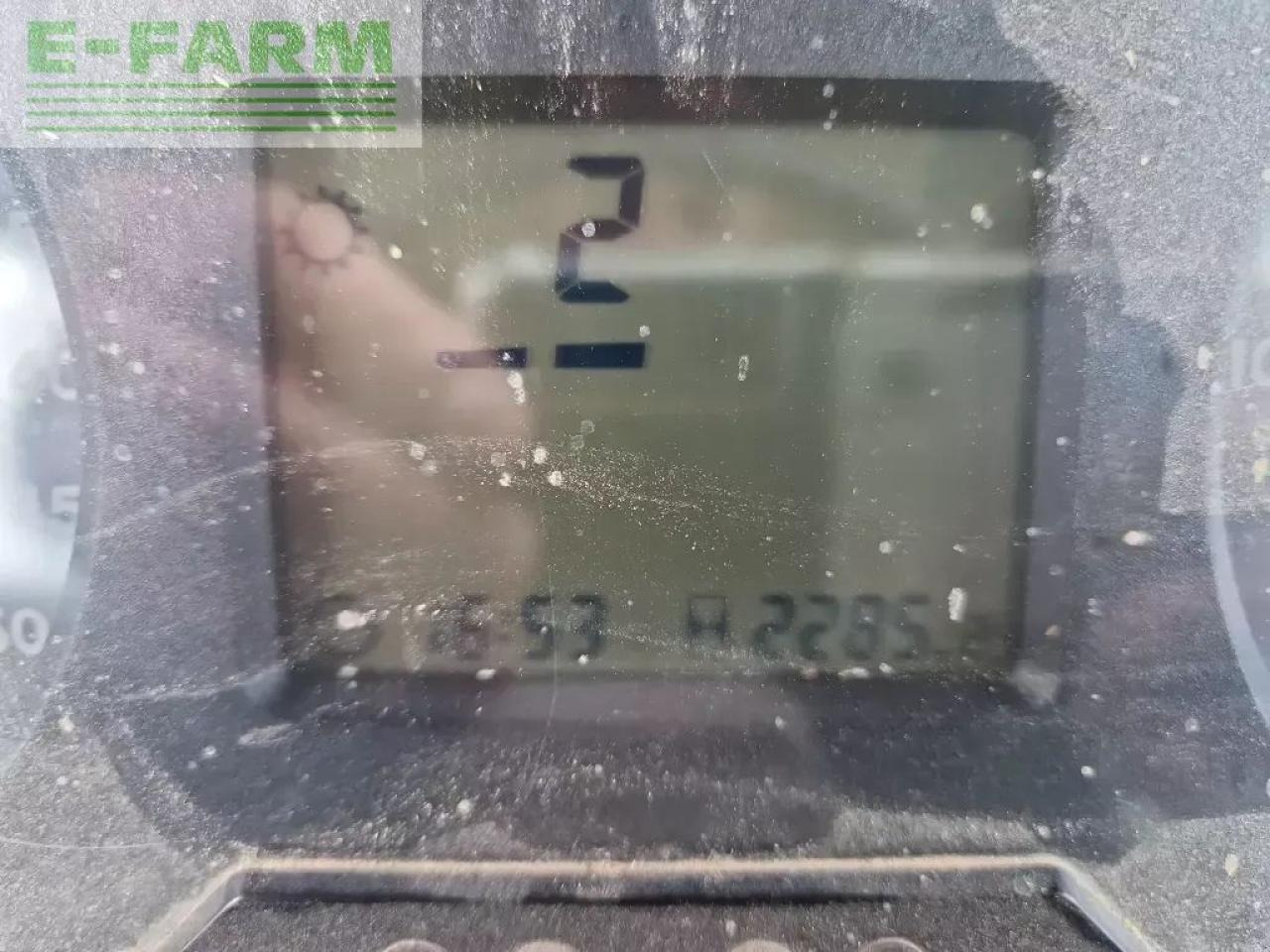 John Deere 6510 - Farm tractor: picture 2 John Deere 6510 - Farm tractor: picture 2