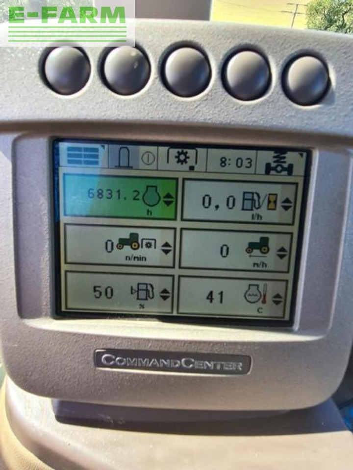 Farm tractor John Deere 7430: picture 8