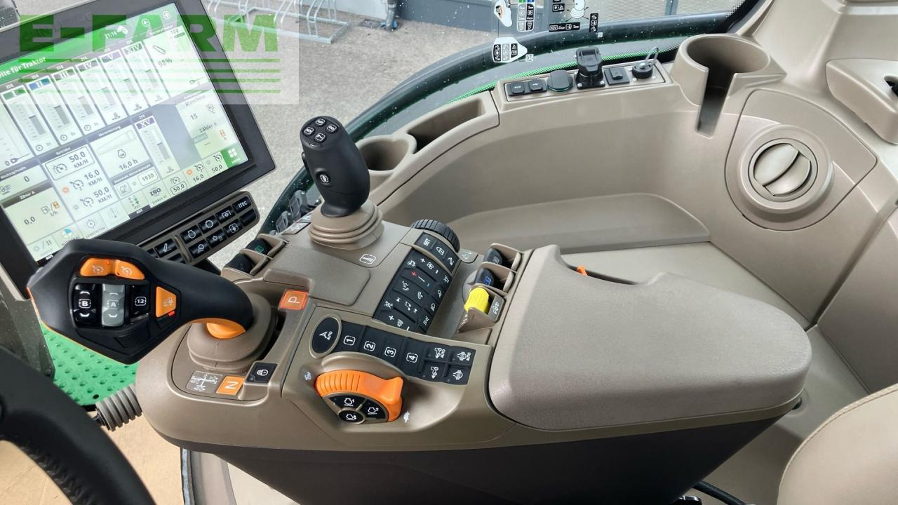 Farm tractor John Deere 7R 330: picture 21