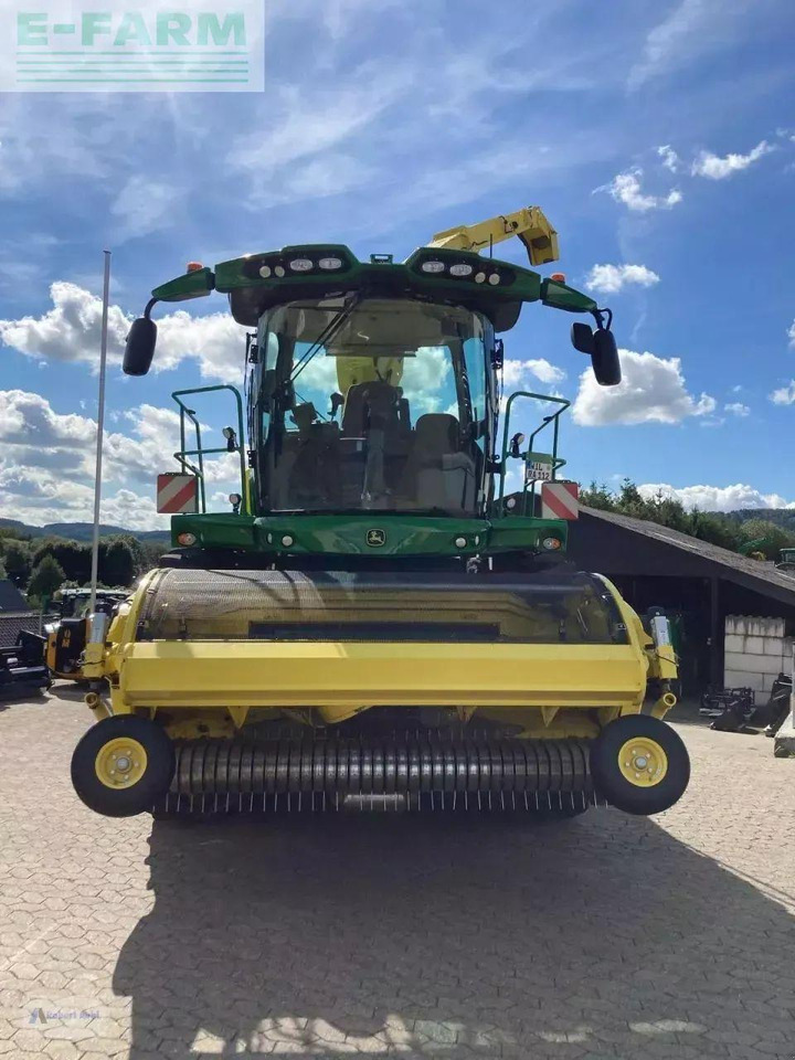 John Deere 8600 - Forage harvester: picture 2 John Deere 8600 - Forage harvester: picture 2