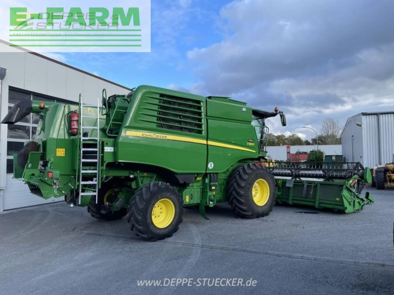 John Deere t550 mit 622r - Combine harvester: picture 2 John Deere t550 mit 622r - Combine harvester: picture 2