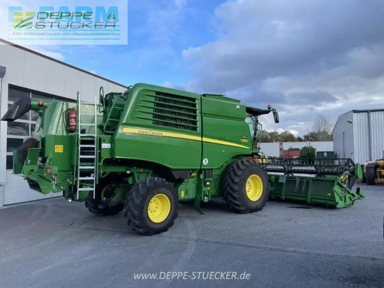 John Deere t550 mit 622r - Combine harvester: picture 2 John Deere t550 mit 622r - Combine harvester: picture 2