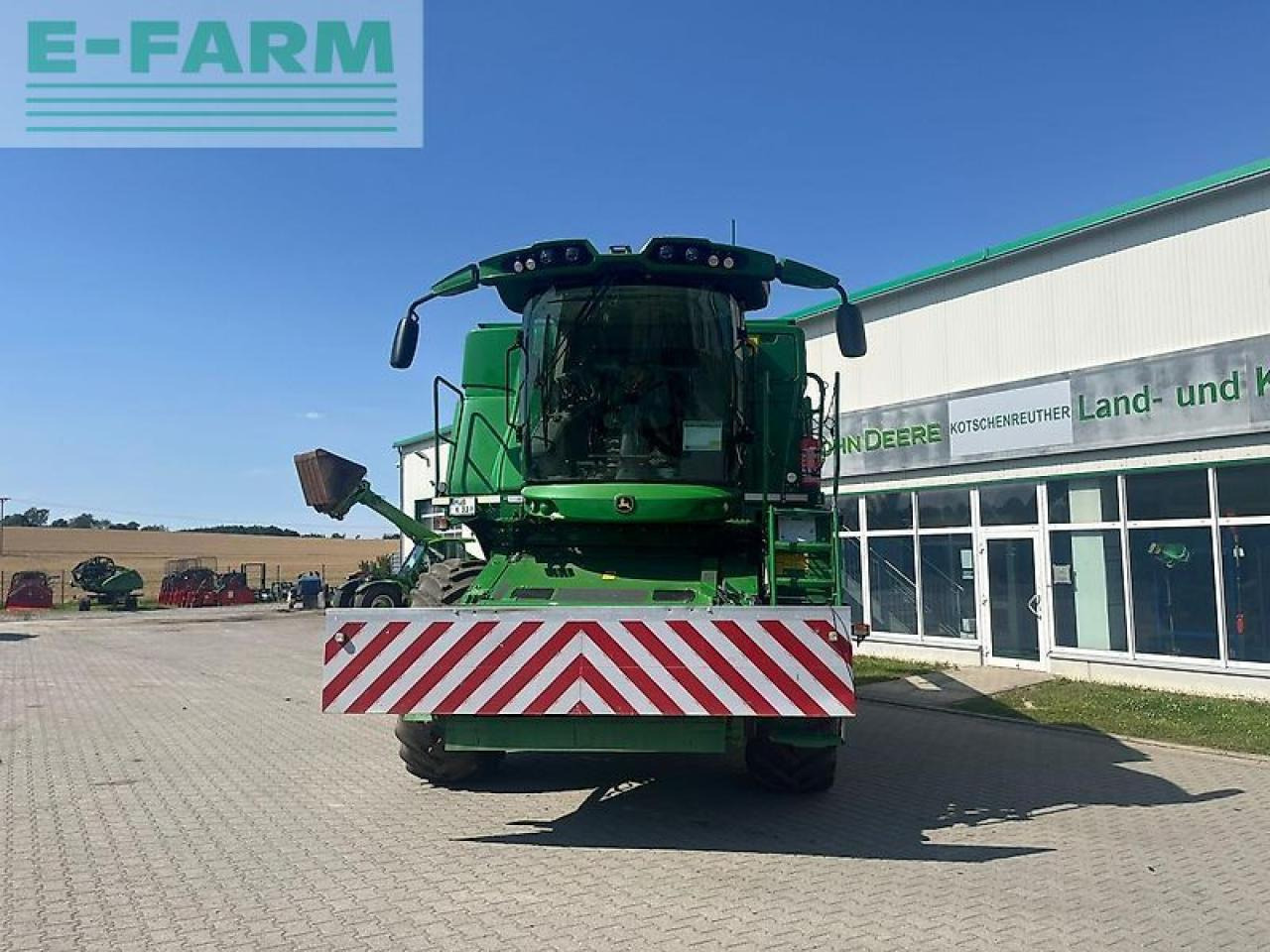 John Deere t670 hm - Combine harvester: picture 2 John Deere t670 hm - Combine harvester: picture 2