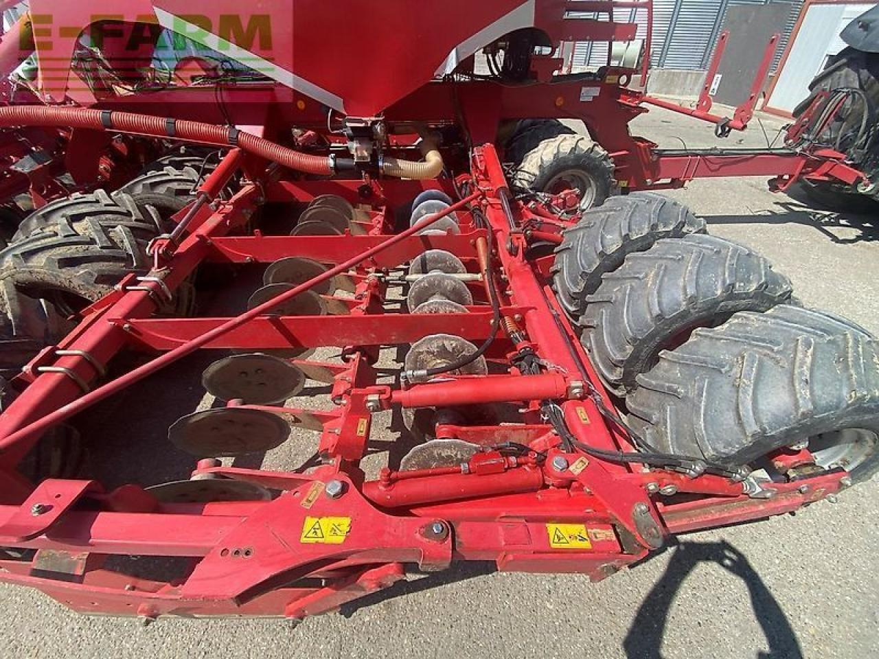Seed drill Kverneland accord u-drill 6000: picture 18