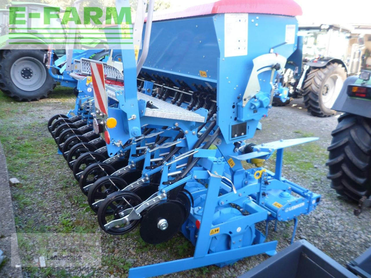 Lemken zirkon 8/300 + saphir 7/300 - Combine seed drill: picture 3 Lemken zirkon 8/300 + saphir 7/300 - Combine seed drill: picture 3